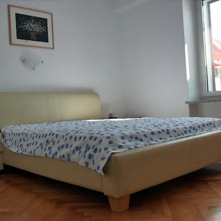 Tourist Farm With Fig Tree Dekani